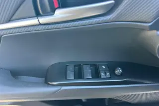 Toyota Camry 2025 SE 4dr Sedán