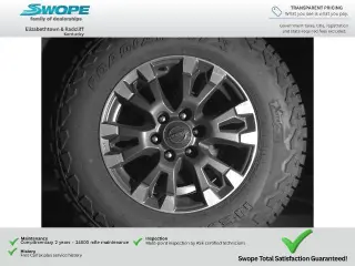 Nissan Titan 2023 4x4 PRO-4X 4dr Cabina de Crew 5.6 ft. SB