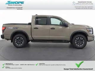 Nissan Titan 2023 4x4 PRO-4X 4dr Cabina de Crew 5.6 ft. SB