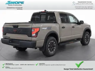 Nissan Titan 2023 4x4 PRO-4X 4dr Cabina de Crew 5.6 ft. SB