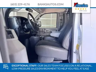 GMC Savana 2025 2500 3dr Cargo Van