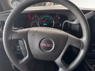 GMC Savana 2025 2500 3dr Cargo Van