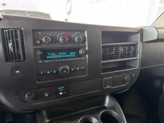 GMC Savana 2025 2500 3dr Cargo Van