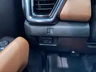 GMC Canyon 2024 4x4 AT4 4 puertas Crew Cab 5 pies con cajón