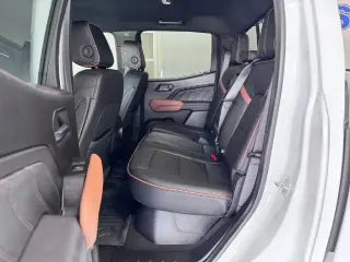 GMC Canyon 2024 4x4 AT4 4 puertas Crew Cab 5 pies con cajón