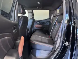 GMC Canyon 2024 4x4 AT4 4dr Crew Cab 5 ft. SB