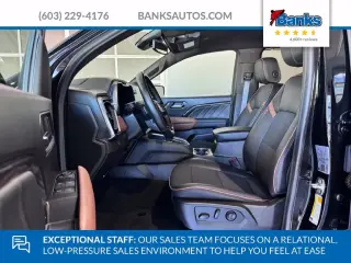 GMC Canyon 2024 4x4 AT4 4dr Crew Cab 5 ft. SB
