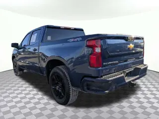 Chevrolet Silverado 1500 2022 4x4 Custom 4 puertas Crew Cab 5.8 pies SB