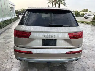 Audi Q7 2019 AWD quattro SE Premium Plus 55 TFSI 4dr SUV