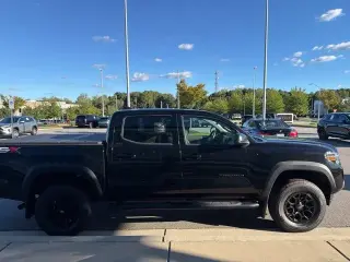 Toyota Tacoma 2023 4x4 TRD Off-Road 4 puertas Doble Cabina 5.0 pies SB 6A
