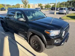 Toyota Tacoma 2023 4x4 TRD Off-Road 4 puertas Doble Cabina 5.0 pies SB 6A