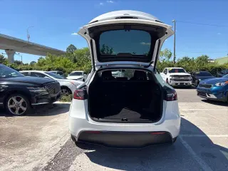 Tesla Model Y 2024 Long Range 4dr Crossover
