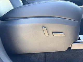 Tesla Model Y 2024 Long Range 4dr Crossover