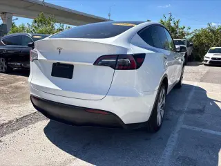 Tesla Model Y 2024 Long Range 4dr Crossover