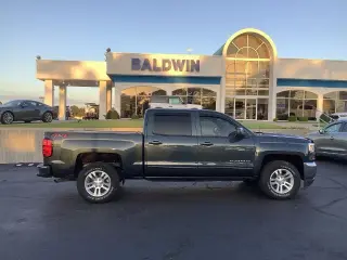 Chevrolet Silverado 1500 2018 4x4 LT 4dr Cab de tripulación 5.8 ft. SB