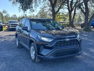 Toyota RAV4 2021 LE 4dr SUV
