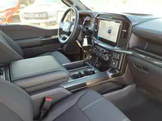 Ford F-150 2026 4x2 STX 4dr SuperCrew 5.5 ft. SB