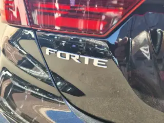 Kia Forte 2023 GT-Line 4dr Sedán