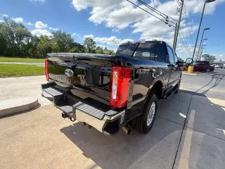Ford F-250 Super Duty 2025 4x4 XLT 4dr Crew Cab 6.8 ft. SB Pickup