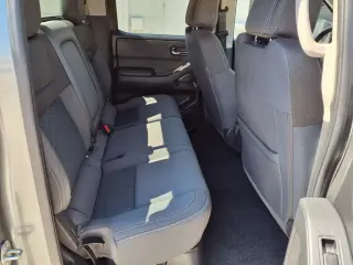 Nissan Frontier 2025 4x4 SV 4dr Crew Cab 5 ft. SB