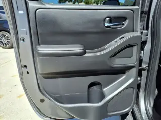 Nissan Frontier 2025 4x4 SV 4dr Crew Cab 5 ft. SB