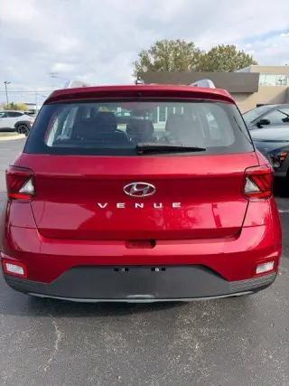 Hyundai VENUE 2023 SEL 4dr Crossover