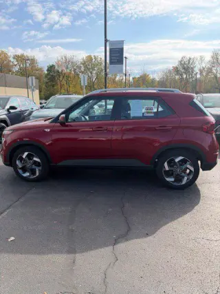 Hyundai VENUE 2023 SEL 4dr Crossover