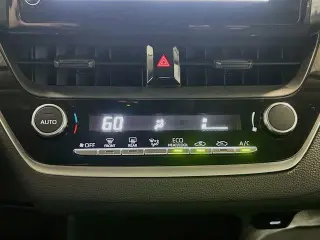 Toyota Corolla 2024 LE 4dr Sedán