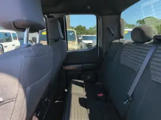 Ford F-150 2023 4x2 XL 4dr SuperCab 6.5 ft SB