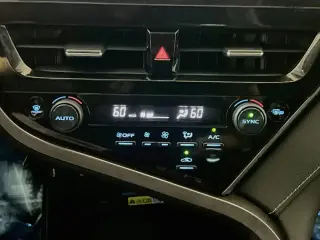 Toyota Camry 2023 XSE Sedán 4 puertas