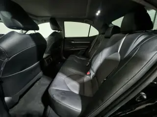 Toyota Camry 2023 XSE Sedán 4 puertas