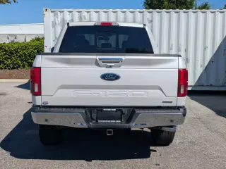 Ford F-150 2018 4x4 Lariat 4dr SuperCrew 5.5 ft. SB