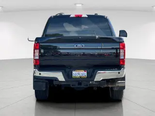 Ford F-250 Super Duty 2022 4x2 XLT 4dr SuperCab 6.8 ft. SB Pickup