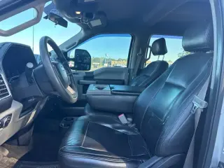 Ford F-250 Super Duty 2017 4x4 XLT 4dr Crew Cab 6.8 ft. SB Pickup