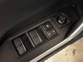 Toyota RAV4 2025 Limited 4dr SUV