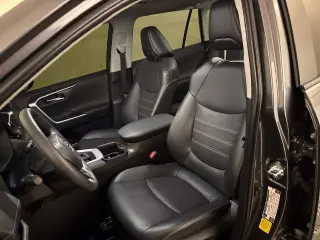 Toyota RAV4 2025 Limited 4dr SUV