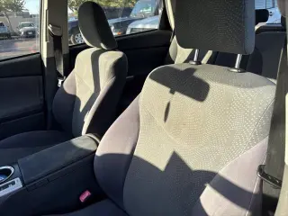 Toyota Prius v 2012 Tres 4dr Station Wagon