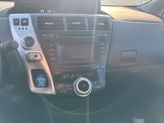 Toyota Prius v 2012 Tres 4dr Station Wagon