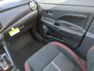 Nissan Versa 2025 SR 4dr Sedán
