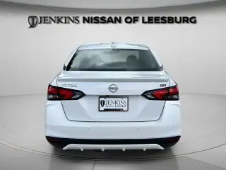 Nissan Versa 2025 SR 4dr Sedán