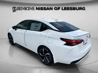 Nissan Versa 2025 SR 4dr Sedán