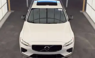 Volvo S60 Recharge 2022 eAWD T8 R-Design Expression Extended Range 4dr Sedán