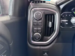GMC Sierra 1500 2021 4x4 Denali 4dr Crew Cab 5.8 ft. SB
