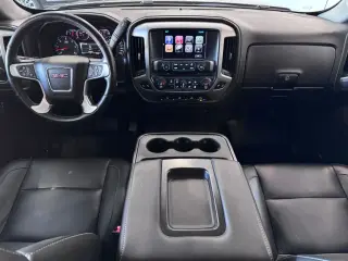 GMC Sierra 1500 2018 4x4 SLT 4dr Crew Cab 5.8 ft. SB