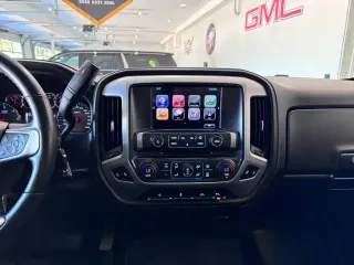 GMC Sierra 1500 2018 4x4 SLT 4dr Crew Cab 5.8 ft. SB
