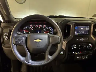 Chevrolet Silverado 1500 2023 4x2 Custom 4dr Crew Cab 5.8 ft. SB