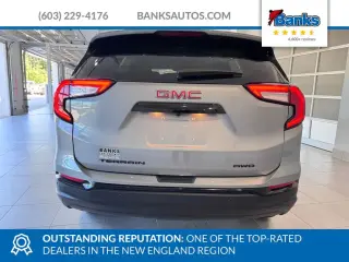 GMC Terrain 2023 AWD SLE SUV de 4 puertas
