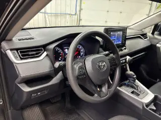 Toyota RAV4 2020 AWD LE 4dr SUV