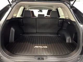 Toyota RAV4 2020 AWD LE 4dr SUV