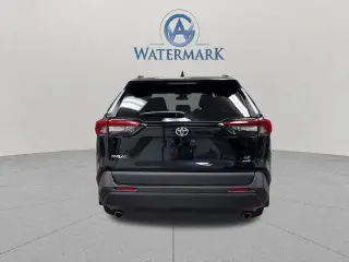 Toyota RAV4 2020 AWD LE 4dr SUV